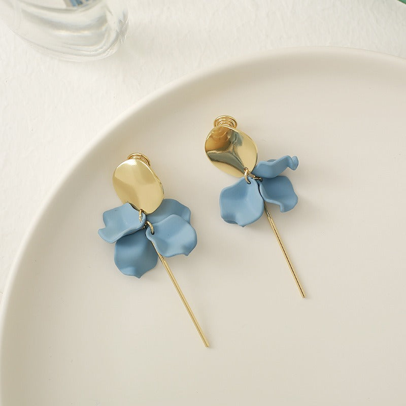 Dainty Floral Earrings
