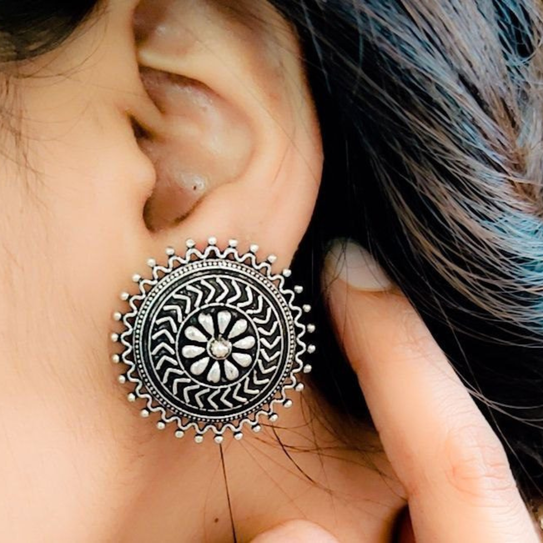 Light Weight Oxidised Silver Plated Oxidized Stud