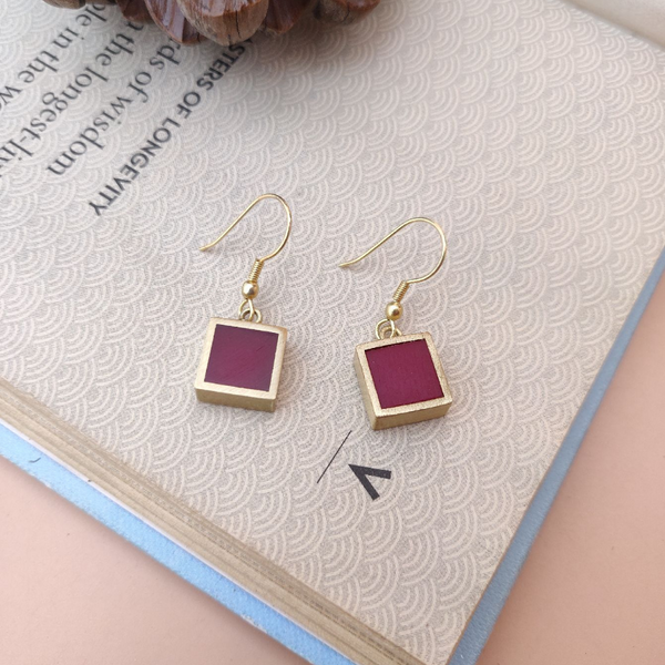 Red Resin Drops