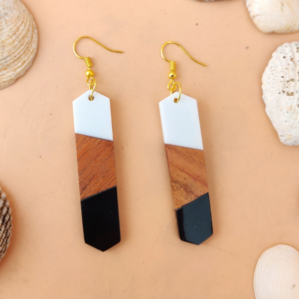 Black Or White Resin Drops